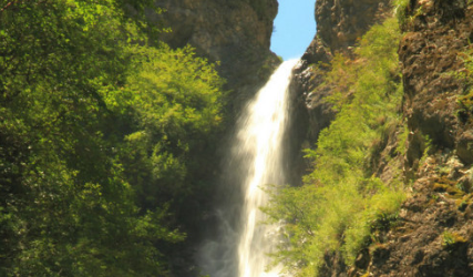 【海东市旅游景点】民和东沟飞瀑