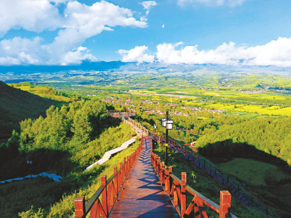 沐浴“阳光产业”的幸福麻吉村