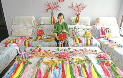贺淑敏：传统香包“绣”出时代韵味