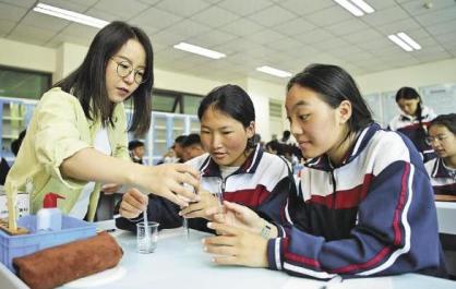 【坚定信心 实干争先——深入学习贯彻习近平总书记考察青海重要讲话精神 感恩·成长】看，那粒种子正在向阳成长