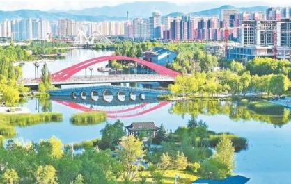 【环青听新音——环青赛特刊】在“中国夏都”，与雪豹共享25℃的夏天