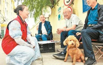【黨旗在基層一線高高飄揚(yáng)】“解民憂(yōu)，一戶(hù)都不能落下！”
