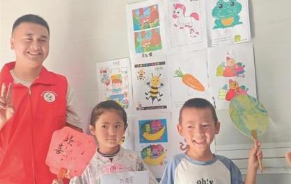 【党旗在基层一线高高飘扬】乡土先锋筑牢防汛堤坝 暖心服...