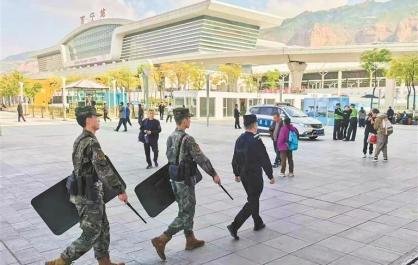 【黨旗領航】一座火車站的溫度：黨建聯(lián)動讓西寧站成“文明名片”