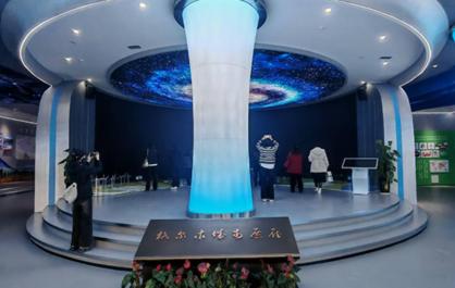 【民族团结聚力 红色文化铸魂·解码城市文明新图景】青海格尔木：温格情谊结硕果 石榴花开新家园