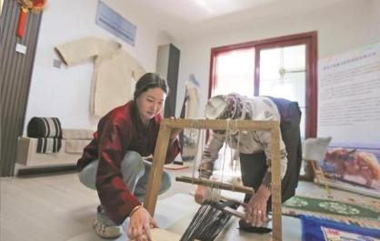 【家住黄河源】一顶黑帐篷 两条传承路