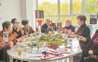 【四中全会精神在基层】创新服务暖人心 让幸福感在家门口...