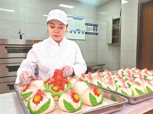 蒸汽氤氲间 工坊“酿幸福”