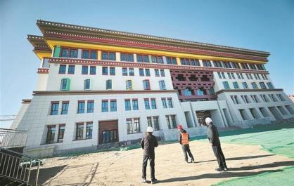 【山海同心 筑梦青海·援青故事】高原冬日施工忙 苏青携手...