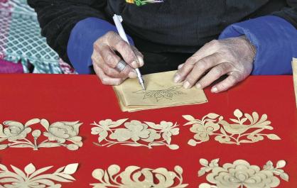 【文化中国行】指尖芳华悠悠 勾勒文化画卷