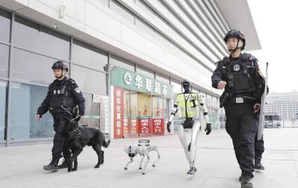 青海旅游搭乘“生命樹(shù)”快車(chē) 西寧鐵警“科技+溫情”雙護(hù)航