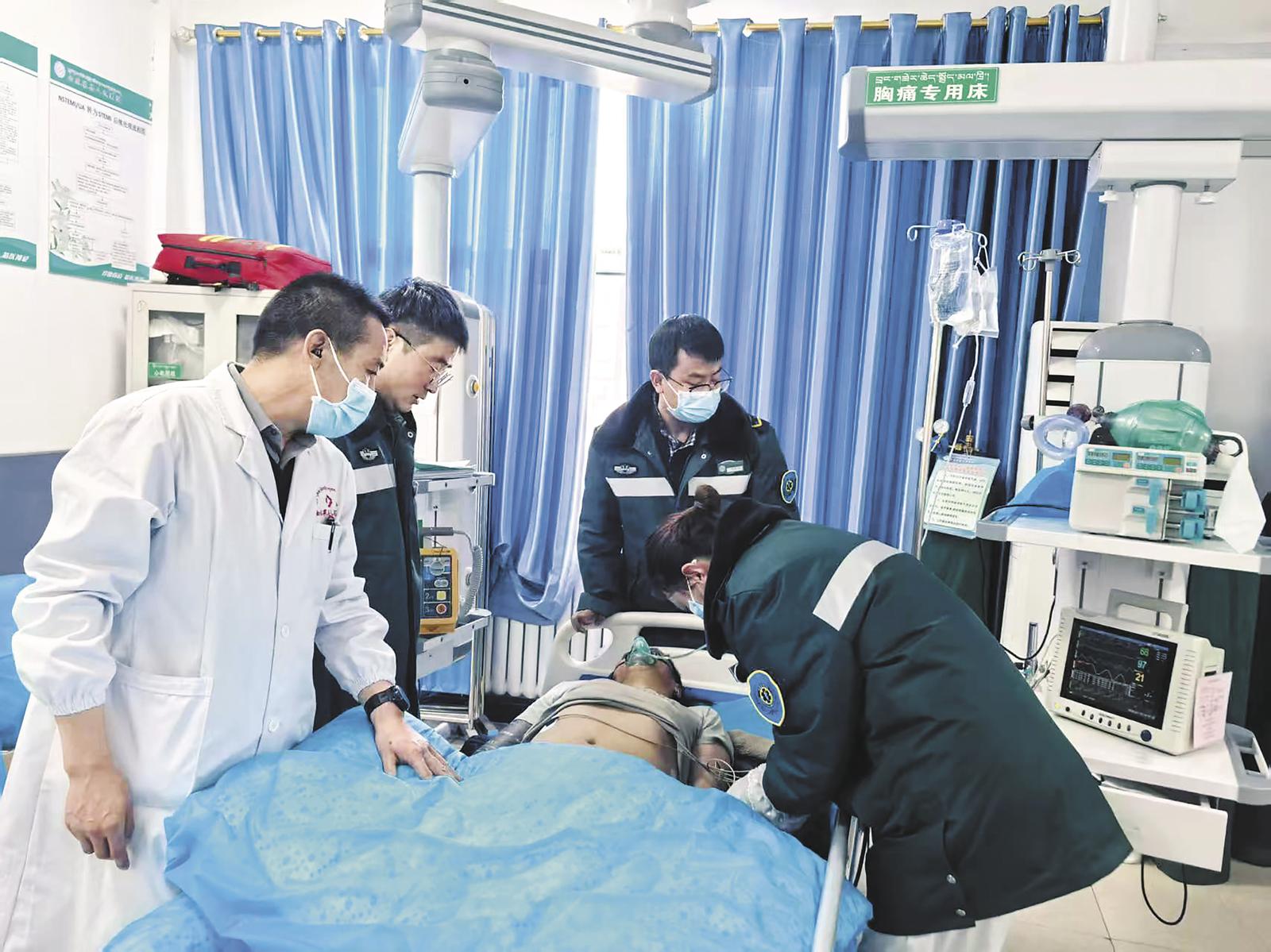 袁有义：《生命树》映照下的高原医者