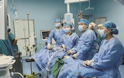 【山海同心 筑梦青海·援青故事】一枚小钩针 解开大难题