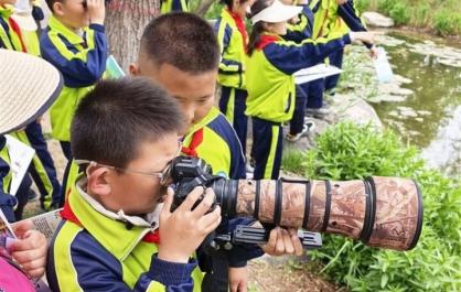 【精神文明建设西宁在行动】葵园有光 雷锋常在