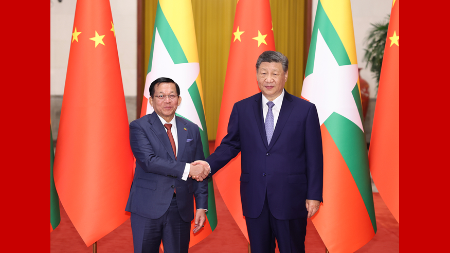 习近平同缅甸总统敏昂莱会谈